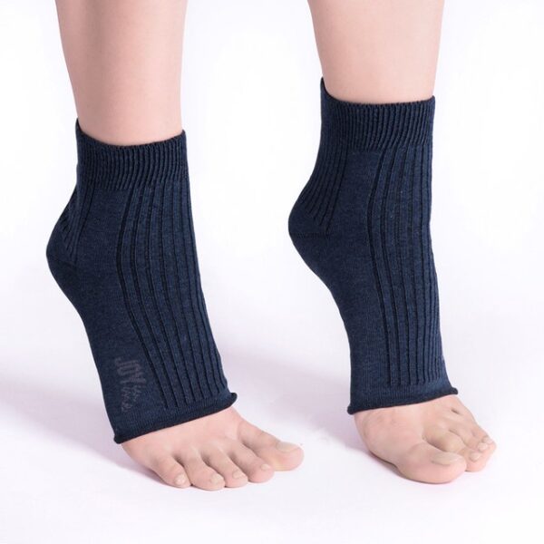 Skarpetki do jogi JOY IN ME – ON/OFF the mat socks (Dark Navy Blue) Rękawiczki i skarpetki