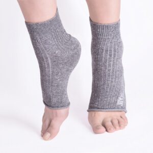 Skarpetki do jogi JOY IN ME – ON/OFF the mat socks (Grey) Rękawiczki i skarpetki