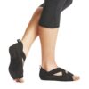 Skarpetki do jogi JOY IN ME – ON/OFF the mat socks (Sandy Beige) Rękawiczki i skarpetki