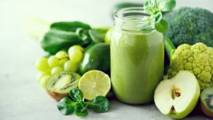 Wprowadź do diety zielone warzywa i przygotuj z nich pyszne smoothie